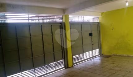 Casa térrea a venda no Horto Florestal