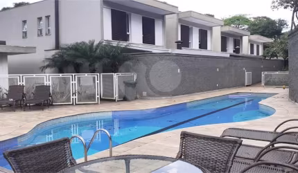 Condomínio com 4 quartos à venda ou para alugar em Tremembé - SP