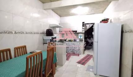 Casa a venda com 1 quarto - Santíssimo / RJ