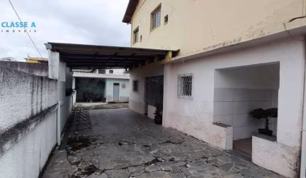 Classe A Imóveis apresenta: Casa ampla com lote de 360m² e potencial comercial no bairro Califórnia