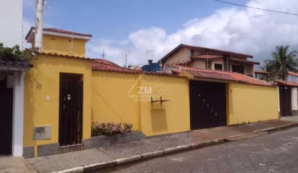 Casa com 10 quartos à venda na Rua Santa Catarina, 45, Centro, Itanhaém, 341 m2 por R$ 750.000