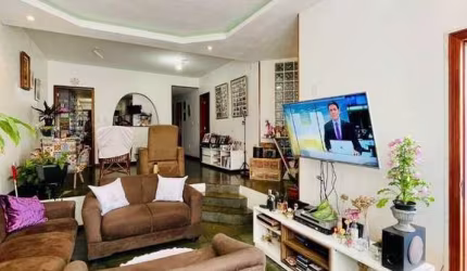 Casa à venda em Rio de Janeiro, Ramos, com 5 quartos, com 0 m², Castrol