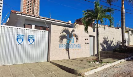 Casa com 3 dormitórios à venda, 400 m² por R$ 800.000,00 - Lagoa Nova - Natal/RN