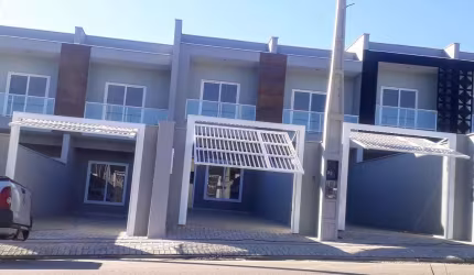 Sobrado à venda no bairro Floresta - Joinville/SC