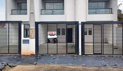 Sobrado à venda no bairro Costa e Silva - Joinville/SC