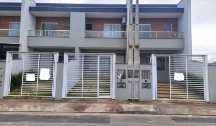 Sobrado à venda no bairro Floresta - Joinville/SC