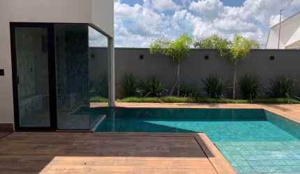 Casa em condomínio fechado com 4 quartos à venda em Laranjeiras, Uberlândia  por R$ 2.200.000