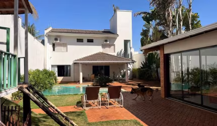 Casa com 3 quartos à venda no Jardim Colina, Uberlândia  por R$ 1.600.000