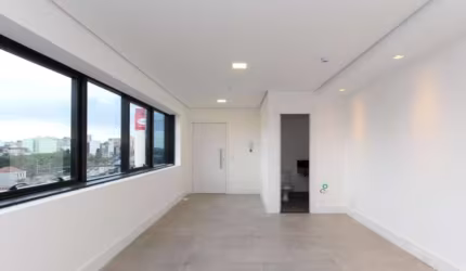 Sala comercial para alugar na Avenida Getúlio Vargas, 4831, Centro, Canoas por R$ 2.050