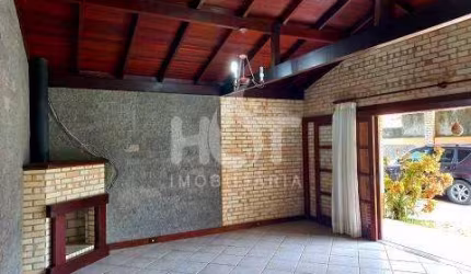 Casa com 3 quartos à venda na Travessa Brisa do Mar, 206, Armação do Pântano do Sul, Florianópolis, 370 m2 por R$ 2.200.000
