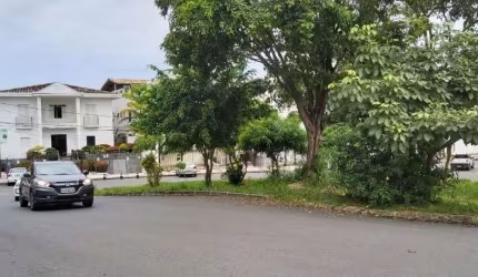 Casa em condomínio fechado com 6 quartos à venda na Alameda dos Eucaliptos, Caminho das Árvores, Salvador por R$ 2.500.000