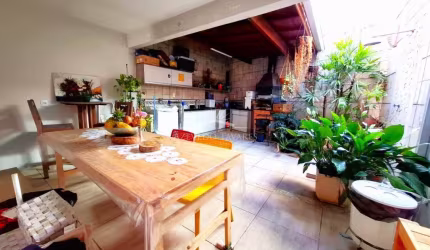 7867 - Casa à Venda | Jd Vitoria, Macaé, RJ