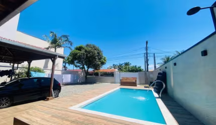 CASA NO BAIRRO MEIA PRAIA, NAVEGANTES/SC