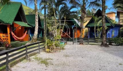 Cabanas à venda na Praia de Camburí - São Sebastião