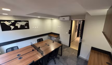 Sala comercial moderna com copa próximo ao Batel XX125XX