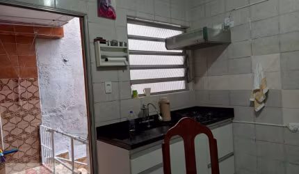 Sobrado em Conceição - Diadema com 2 dormitórios e suíte por R$ 800.000,00 - Venda e Locação