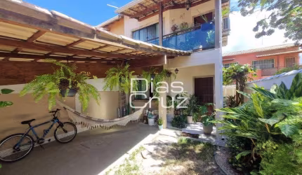 Casa independente no Village em Rio das Ostras, muito bem localizado próximo a área comercial com todo tipo de comércio