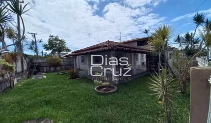 Casa com 6 quartos à venda, 500 m² por R$ 800.000 - Centro - Rio das Ostras/RJ