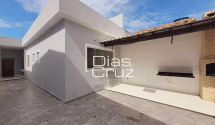Casa com 2 quartos e uma loja, Rio das Ostras Maria Turri!