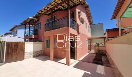 Linda casa independente no Village em Rio das Ostras, muito bem localizado próximo a área comercial com todo tipo de comércio
