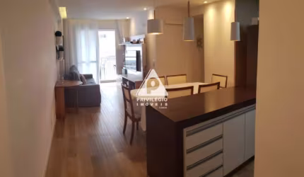 Apartamento à venda, 2 quartos, 1 suíte, 2 vagas, Catete - RIO DE JANEIRO/RJ