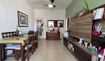 Aconchegante apartamento 2 quartos com dependência, 81m², com localização privilegiada na rua Uruguai - Tijuca. Imperdível!
