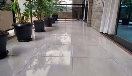 Apartamento à venda 3 quartos, 1 suíte e varanda com vaga no Maracanã