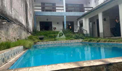 Casa de rua com 6 quartos à venda na Tijuca