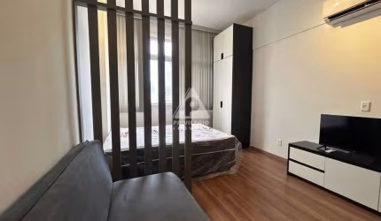 Apartamento Reformado no Centro ao lado do Metrô