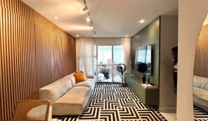 3 quartos, 4 banheiros, sala ampla, varanda, cozinha, área de serviço, COBERTURA DUPLEX , terraço com vista, condomínio completo e portaria 24h.