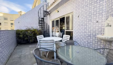 Cobertura no Posto 12 do Leblon/RJ com 242m² à venda por R$3.480.000!