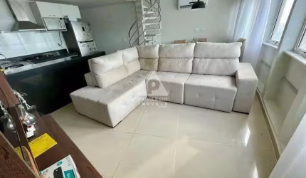 Cobertura reformada - 72m² - 01 vaga - Torre Charle de Gaulle - Barra da Tijuca