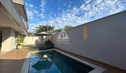 Casa à venda, 04 quartos, 02 suítes, 04 vagas, Vivendas do Sol, Recreio dos Bandeirantes - Rio de Janeiro/RJ