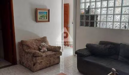 Sata Tereza casa para novo point para negócios Gourmet, Casa. Com 248m² - 3 andares; 2 quartos; 3 banheiros; Amplo Salão; garagem