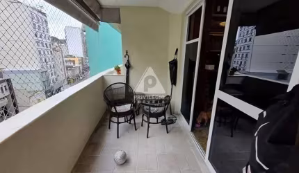 Apartamento à venda, 2 quartos, 1 suíte, 1 vaga, Catete - RIO DE JANEIRO/RJ
