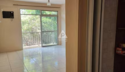 Apartmento a venda com 2 quartos, varanda e vaga em Botafogo, Rio de Janeiro, RJ