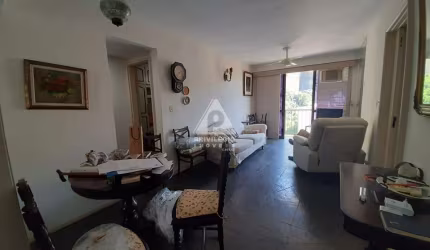 Copacabana! Apartamento, hall, varanda, 2 quartos, 1 suite, 2 cozinhas, 1 vaga, infraestrutura, 68m²