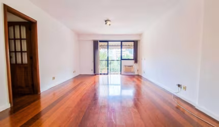 Apartamento à Venda em Botafogo – 2 Quartos, Escritório e Vista Livre para o Cristo!