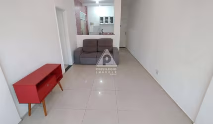 Oportunidade Única no Leblon - Apartamento com 2 Quartos Reformado