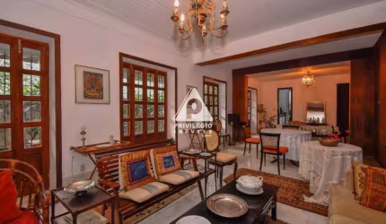 Casa de rua à venda, 3 quartos, 1 suíte, 2 vagas, Cosme Velho - RIO DE JANEIRO/RJ