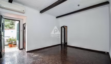 Casa de rua à venda, 3 quartos, 1 suíte, 1 vaga, Santa Teresa - RIO DE JANEIRO/RJ