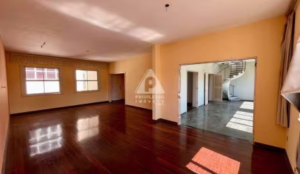 Cobertura duplex à venda, 4 quartos, 2 suítes, área externa, vaga, Flamengo