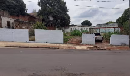 Terreno comercial à venda na Rua Equador, Jardim Alvorada, Maringá por R$ 180.000