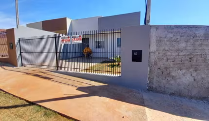 Casa com 3 quartos à venda na Rua Charles Coelho Luiz, 353, Residencial Arezzo, Maringá por R$ 315.000