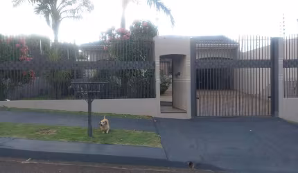 Casa com 2 quartos à venda na Rua Pioneiro José Redondo Lopes, Jardim Everest, Maringá, 76 m2 por R$ 370.000