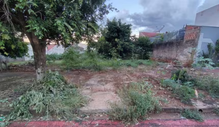 Terreno a venda  no bairro Vila Esperança