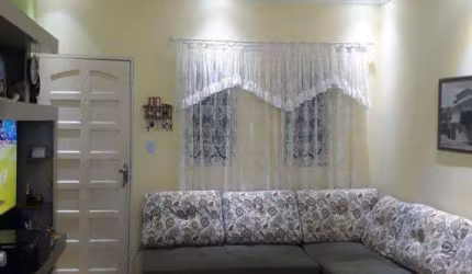CASA COM PISCINA EM MONGAGUÁ- AGENOR DE CAMPOS