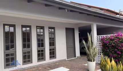 Casa com 3 dormitórios à venda, 195 m² por R$ 1.950.000,00 - Santa Mônica - Florianópolis/SC