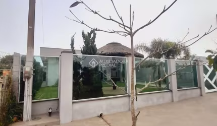 Casa com 4 quartos à venda na Pernambuco, 100, Praia Real, Torres, 96 m2 por R$ 585.000