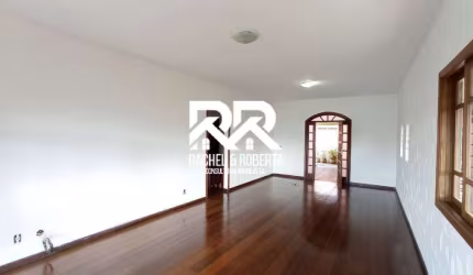 Casa fora de condomínio com 4 quartos na Fazendinha